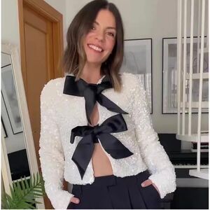 Commense Sequin Long Sleeve Jacket With Bow Decoration size XS/2‎